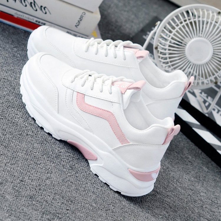 Lady's sneakers